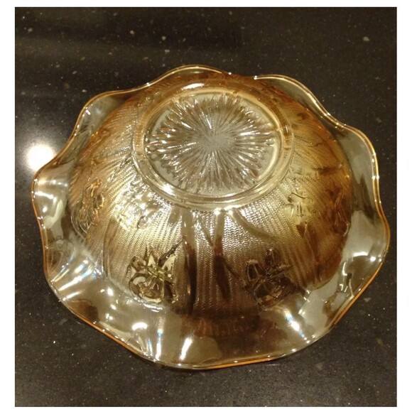 Jeannette Glass  iridescent ruffled or scalloped bowl 9.5" diameter - Picture 3 of 3